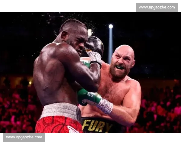 瓦鲁耶夫对阵霍的世纪之战与拳坛传奇碰撞重量级巅峰对决回顾与分析